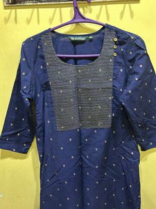 Avaasa Blue Kurta Size L