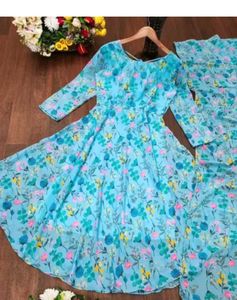 Fashion Flowers Printed Long Suit.