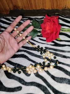Elegant Pearl Necklace Set