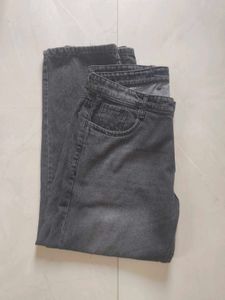 JEANS • Black