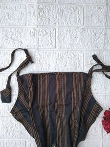 Strapped Short Kurti🖤