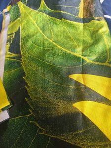 PRICE DROPPED      Unused 3DSunflower Printed Semi