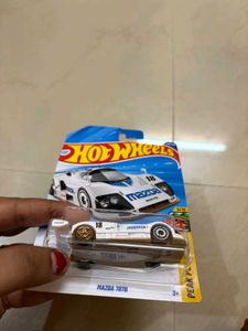 Hot Wheels Bugatti Bolide &amp; Mazda 787B Set