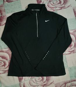 Nike Swift Uni-sex Dri-FIT UV 1/4-Zip Running Top