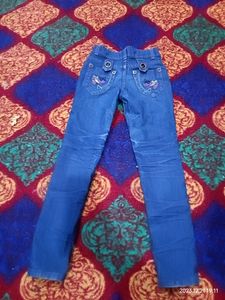 Girls Designer Jeans In Blue Colour