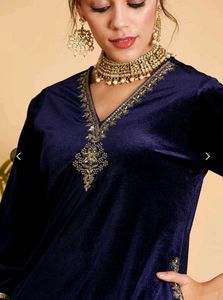 Shae by Sassafras Elegant Velvet Kurta