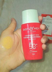 Dot And Key Strawberry Dew TINTED Sunscreen
