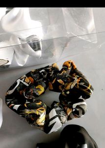 250₹ For 10 Scrunchies 💗