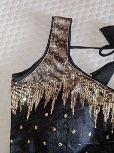 Sequin Embellished Blouse its new padded