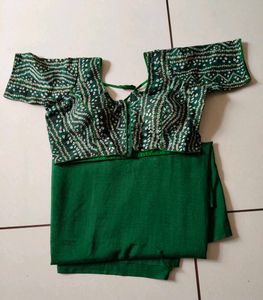 Green Saree With Bandhani Blouse
