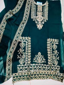 Pakistani Suit