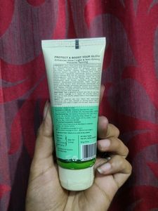 Pilgrim 2% Niacinamide Glow Sunscreen