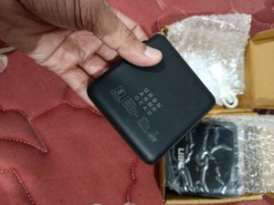 Uag brand new sealed pack 10000mah pocket power ba