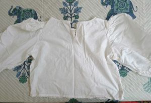 Eyelet Puff Sleeve Top