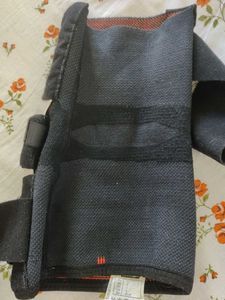 Knee Brace With Metal Frame
