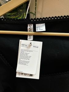 H&amp;M Picot Trimmed Cotton Top