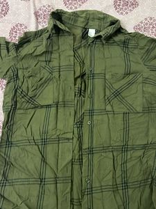 H&amp;m Shirt In Great Condition For Sale