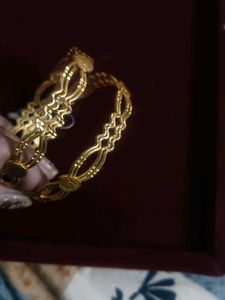 Elegant Gold kangan polish kabhi nahin jayegi gol