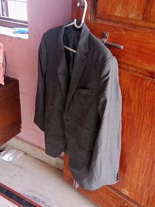 Mene. Blazer It&#39;s Good Condition Used Once Only. There Is No Stains No Any Defect