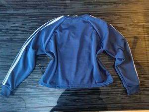 Retro Blue Graphic Sweatshirt (jersey)