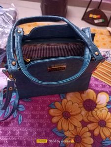 Da Milano Satchel Bag - Stylish &amp; Functional