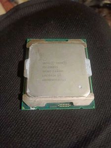 Intel Xeon E5-2688 V4 CPU