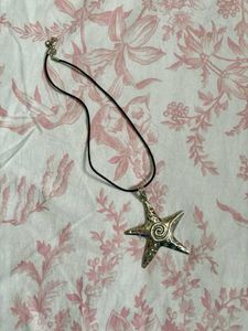 Starfish Pendant Necklace
