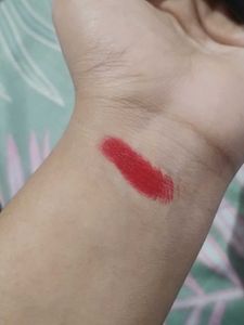 loreal red lipstick