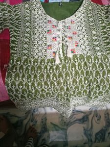 Chikenkari Kurti