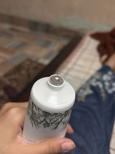 Forever Radiance Face Wash