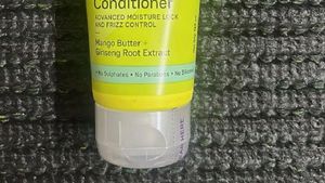 Moxie Weightless Leave-In Conditioner