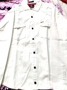 SKINN COLORS Smart Fit White Shirt