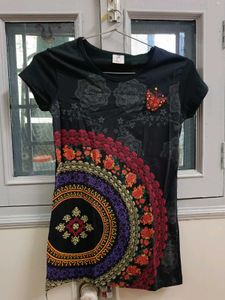 Patterned T-shirt