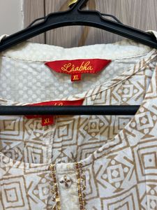 Elegant A-line Kurta Set With Leggings And Shrug