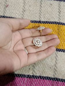 Earings