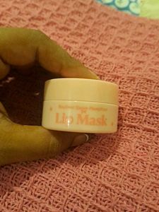 Miniso Cherry Lip Mask