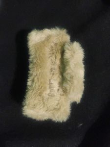 korean fuzzy hair claw clip