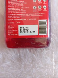 St.Botanica Strawberry Bodywash