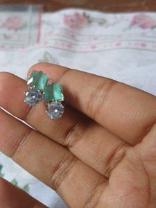 JASMINE CUTE STUD
