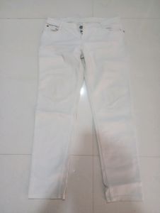 Women&#39;s Jeans