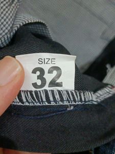 Men&#39;s Black Jeans (Waist 32)