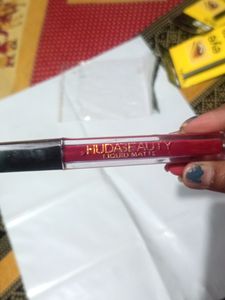 Huda Beauty Lipstick