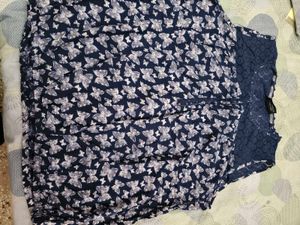 Beautiful sleevless Blue cotton top in xl for wome