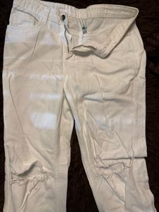 Slash knee White Jeans