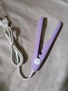 Mini Portable Hair Straightener - Travel-Friendly