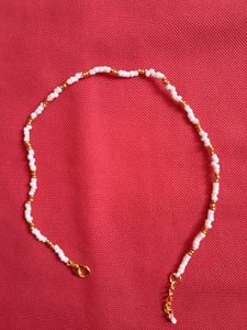 2 Pintresty Golden Beaded Anklet