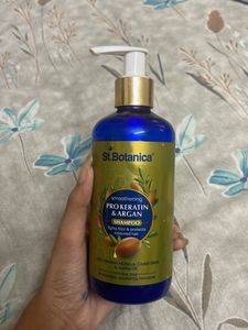 St.Botanica Shampoo