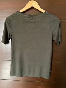 H&amp;amp;M Olive Green Short Sleeve Top (xs)