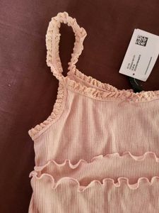 H&amp;M Lace Trimmed Crop Top/ SIZE-M