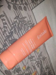 Foxtale Super Glow Face Wash